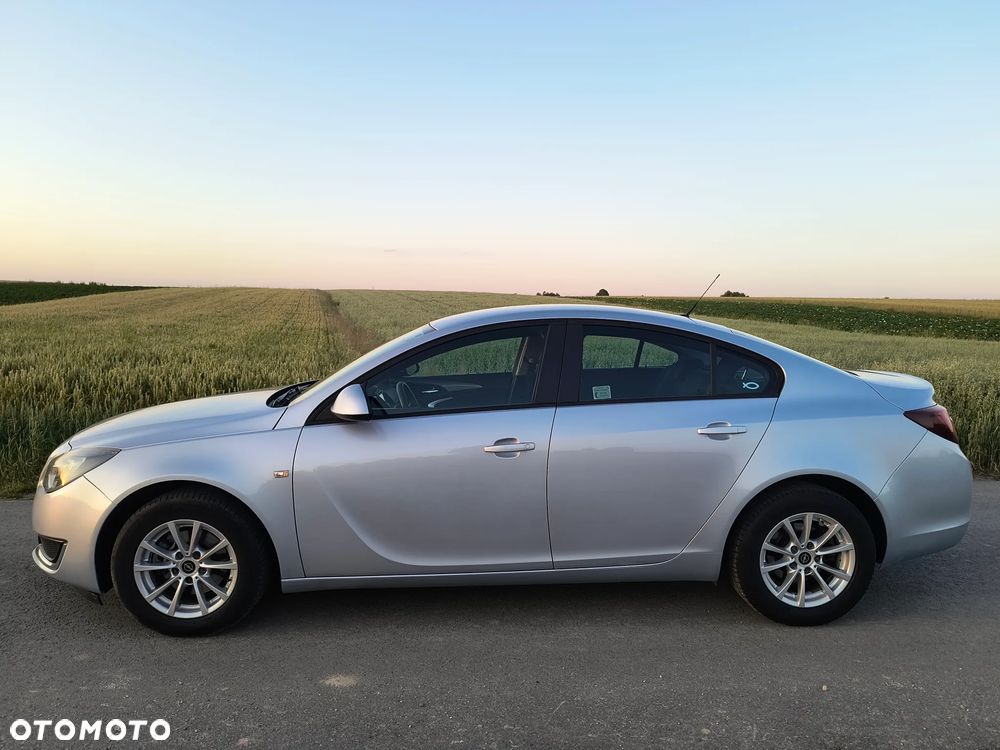 Opel Insignia 1.8 - 4