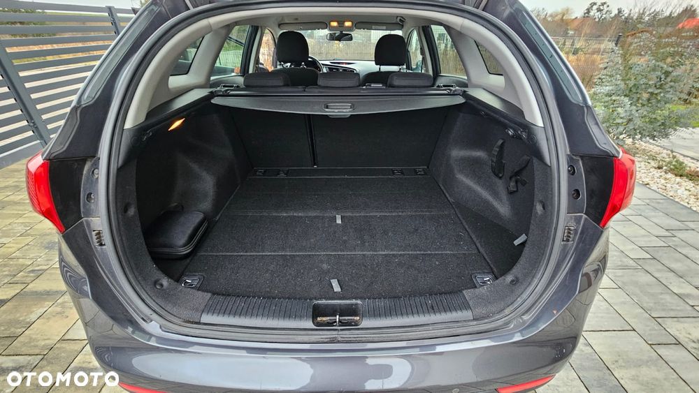 Kia Ceed - 5