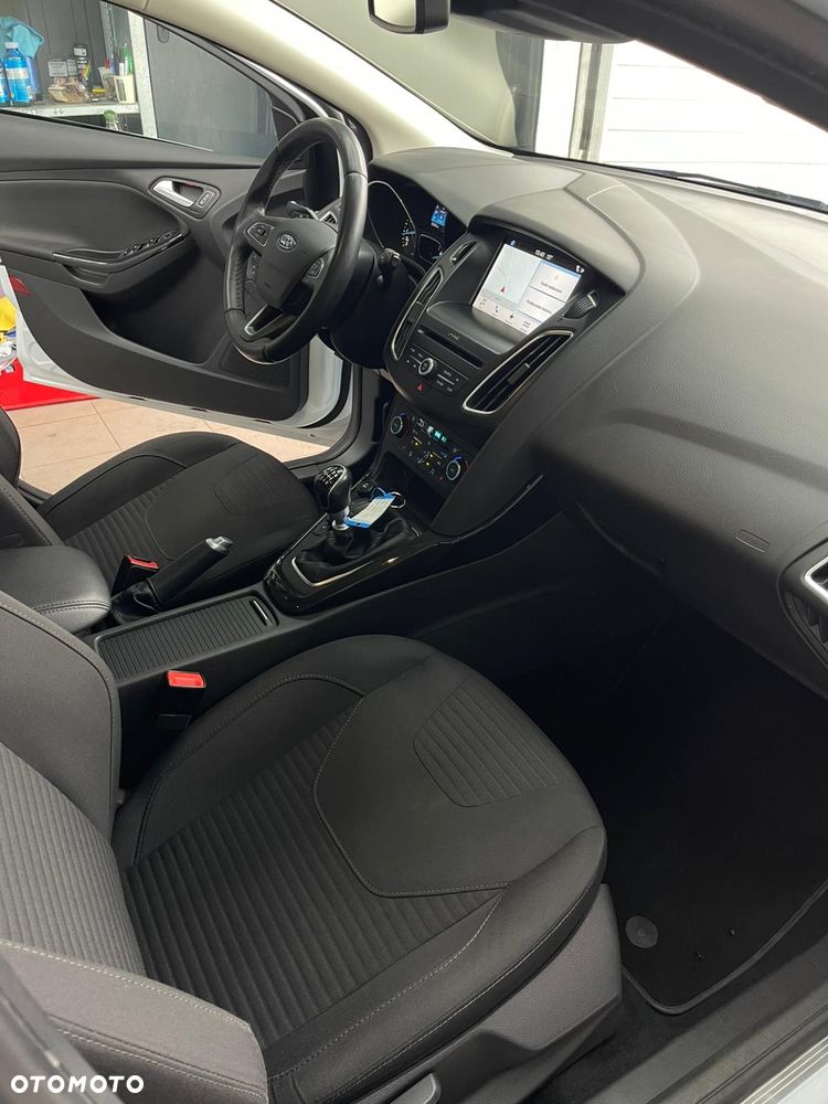Ford Focus 1.0 EcoBoost Edition Start - 39