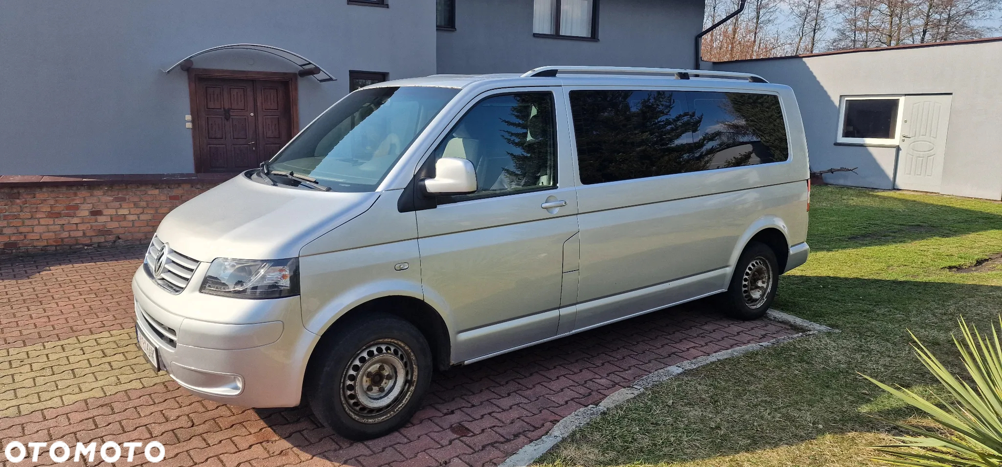 Volkswagen Caravelle - 12