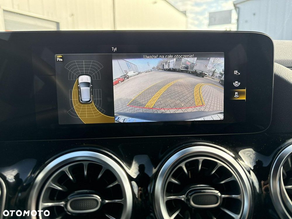 Mercedes-Benz EQA - 28