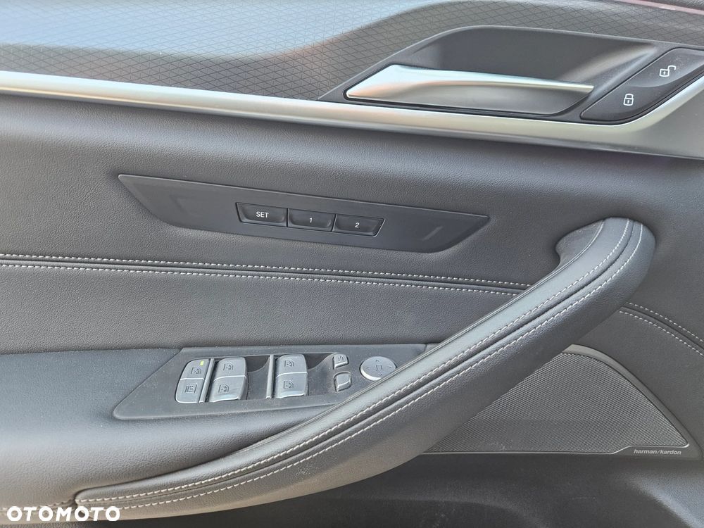 BMW Seria 5 545e xDrive M Sport sport - 19