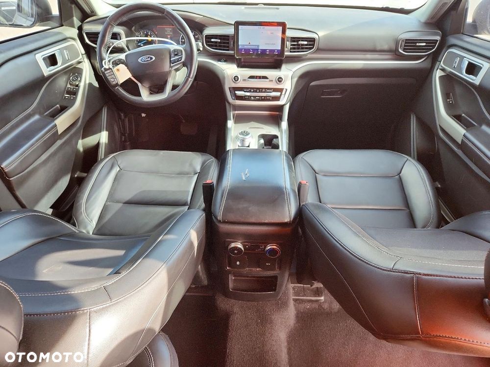Ford Explorer - 7