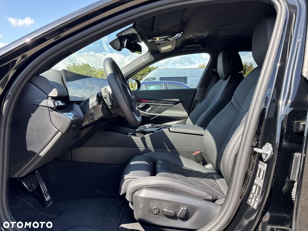 BMW Seria 5 - 14