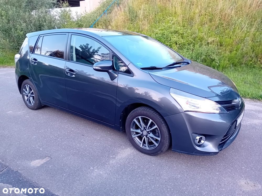 Toyota Verso - 2