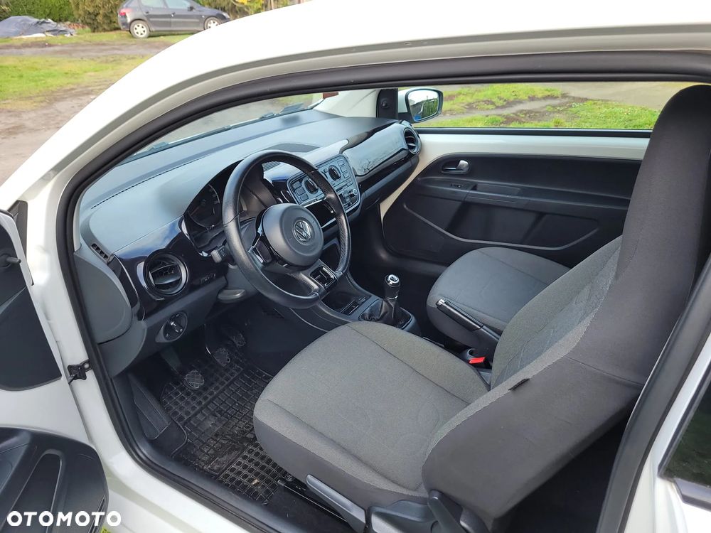 Volkswagen up! - 15