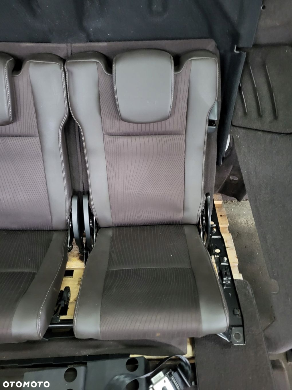 fotel fotele iii rzędu boczki tapicerka pasy komplet RENAULT SCENIC III GRA - 4