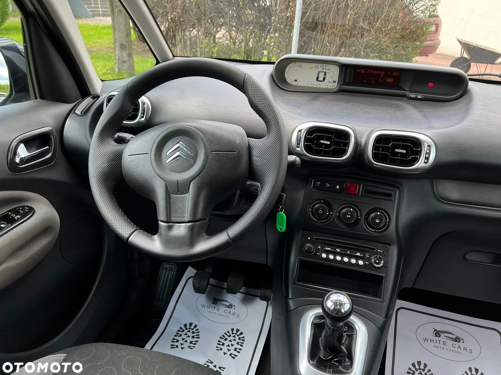 Citroën C3 Picasso 1.4i Exclusive - 23