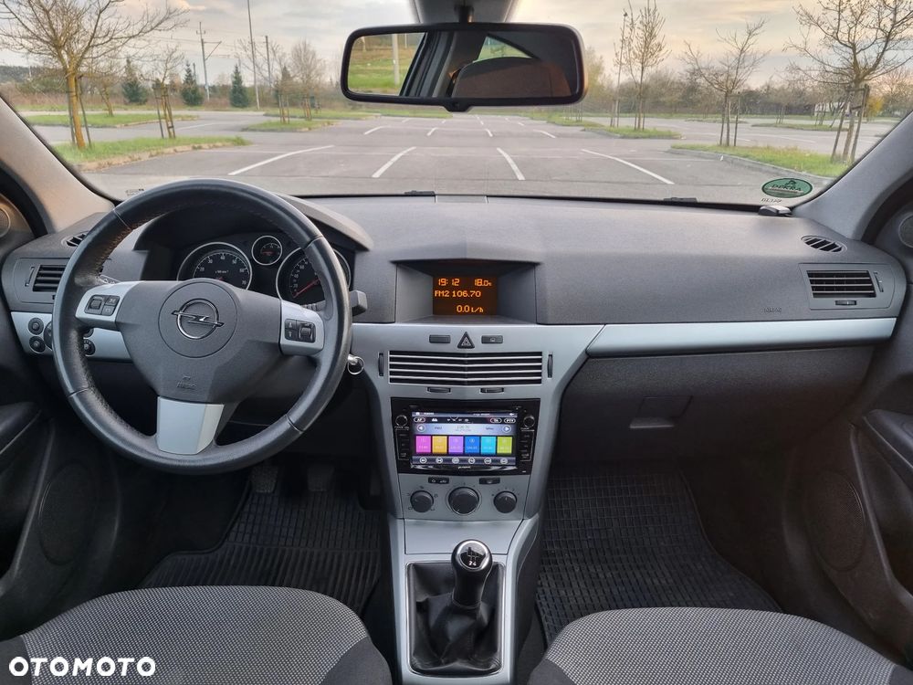 Opel Astra 1.6 Limited - 17