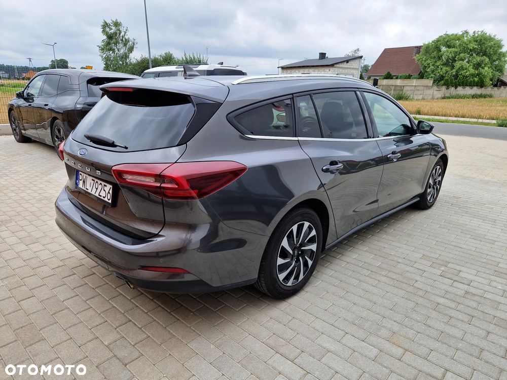 Ford Focus 1.0 EcoBoost Titanium - 3