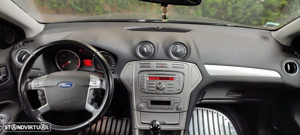 Ford Mondeo SW 1.8 TDCi ECOnetic - 11