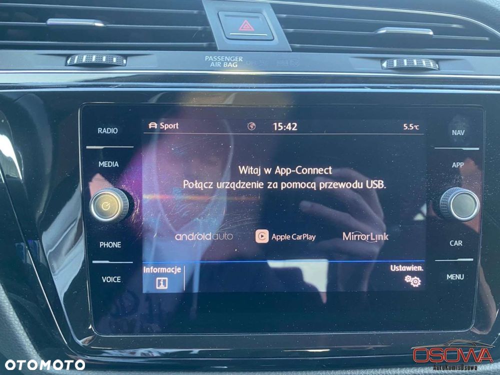 Volkswagen Touran - 31