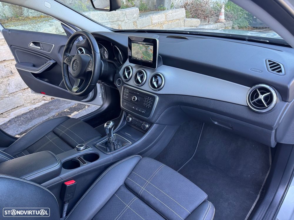 Mercedes-Benz GLA 200 Urban - 20