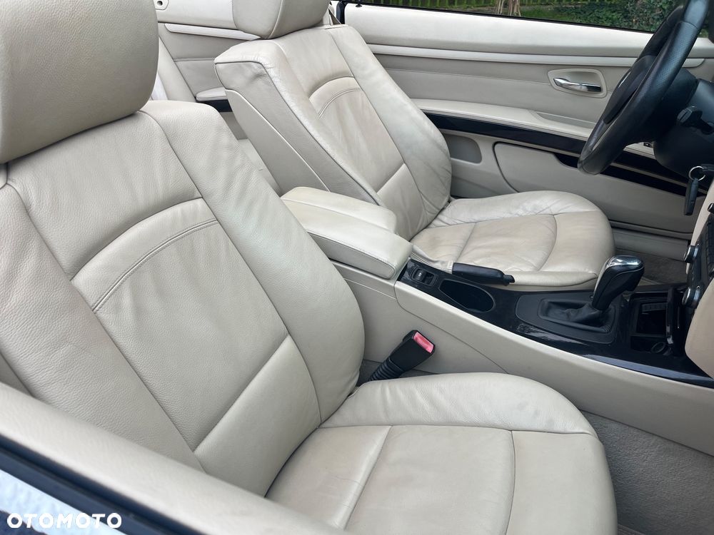 BMW Seria 3 320d DPF Cabrio - 14