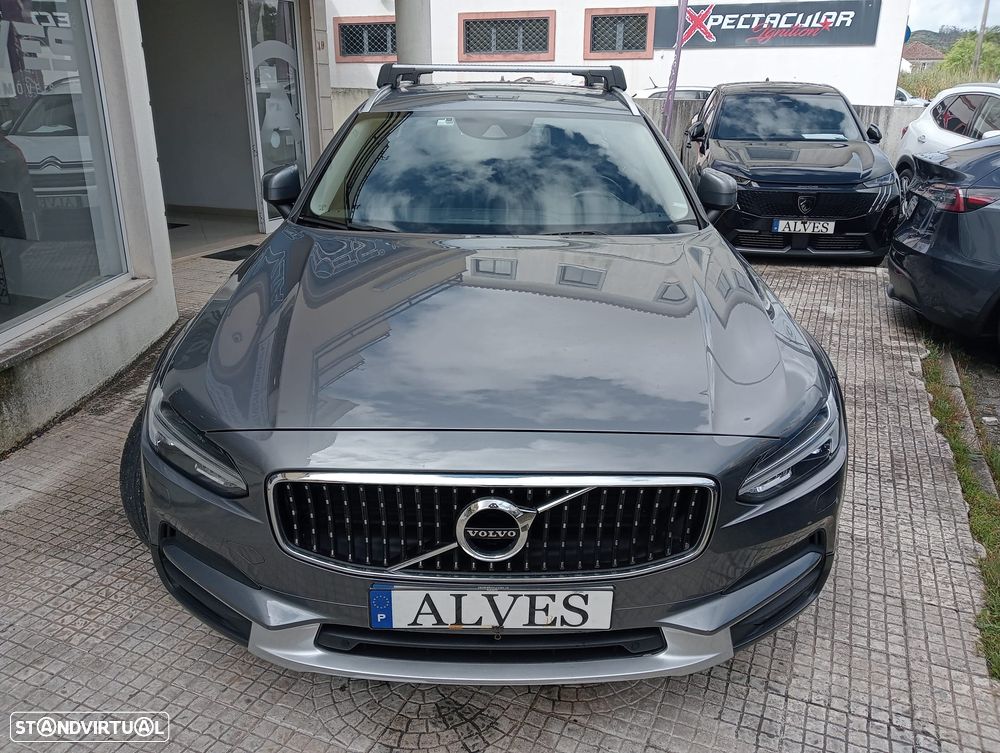Volvo V90 D5 AWD Geartronic Momentum Pro - 3
