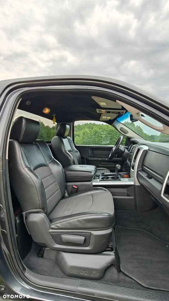 Dodge RAM 5.7 4x4 - 12