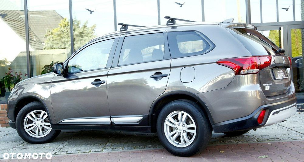 Mitsubishi Outlander - 10