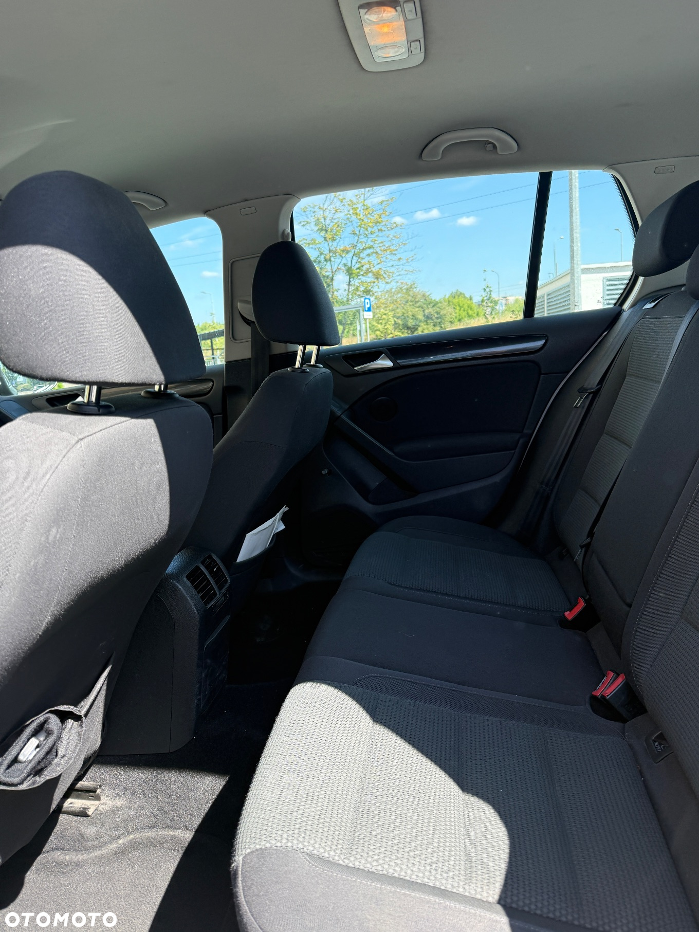 Volkswagen Golf VI 1.6 TDI Comfortline - 7