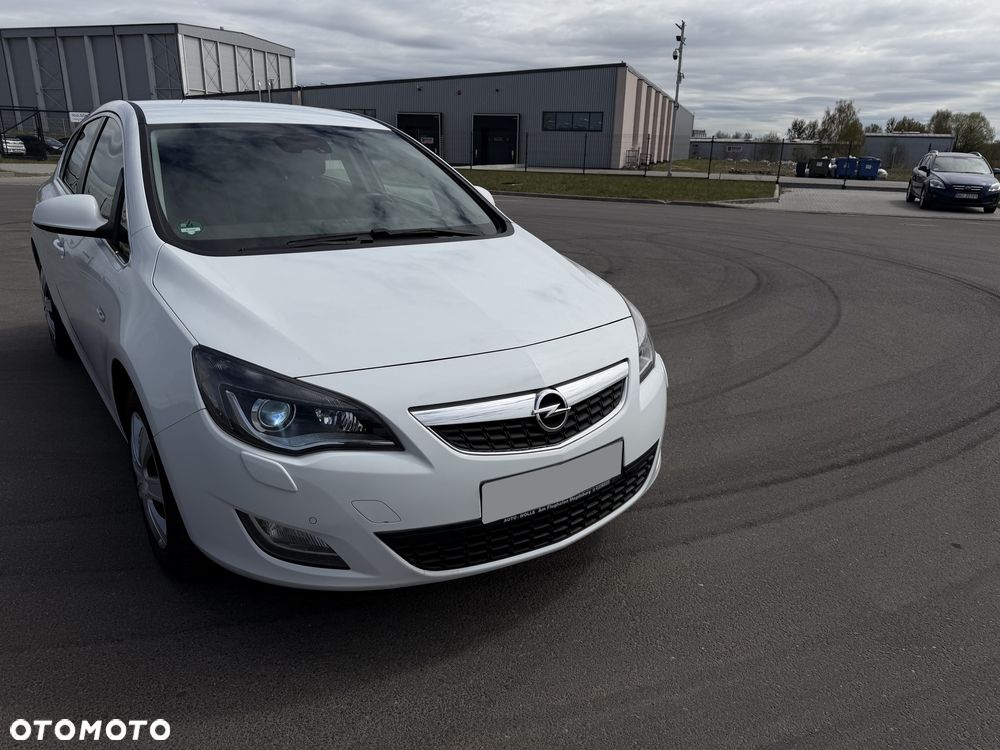 Opel Astra 1.4 T Enjoy - 28