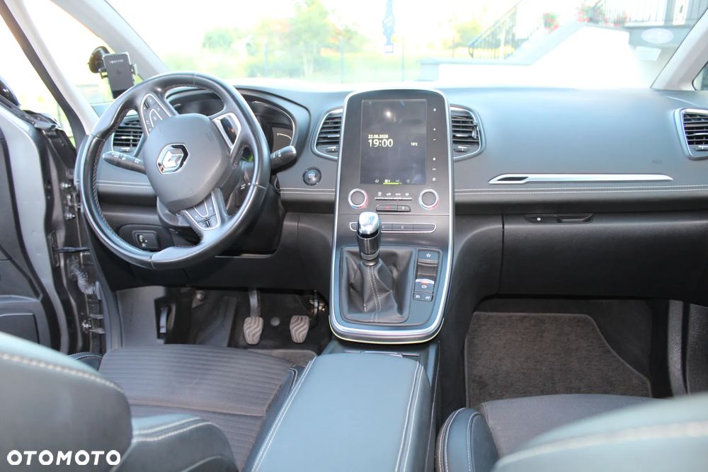 Renault Scenic TCe 140 GPF BUSINESS EDITION - 14
