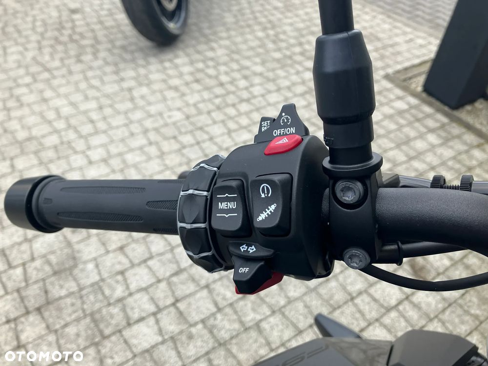 BMW R - 3
