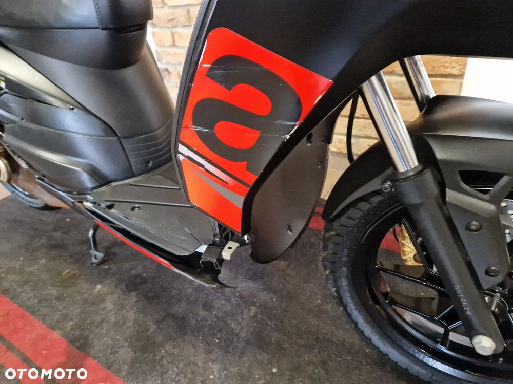 Aprilia SR - 12