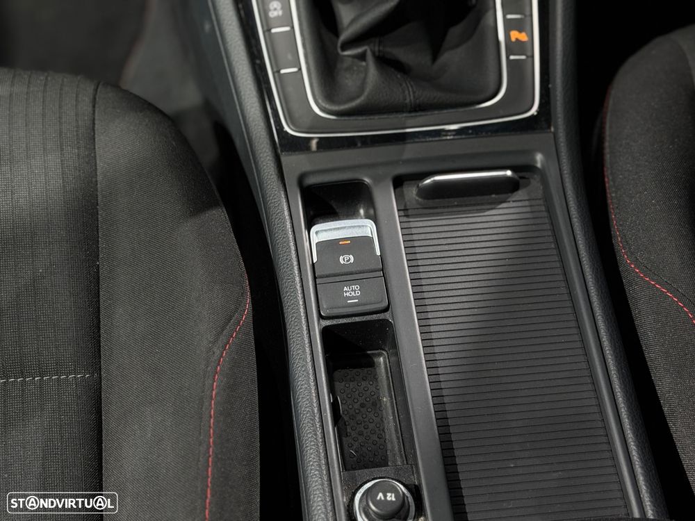 VW Golf 1.4 TSI Sound - 38