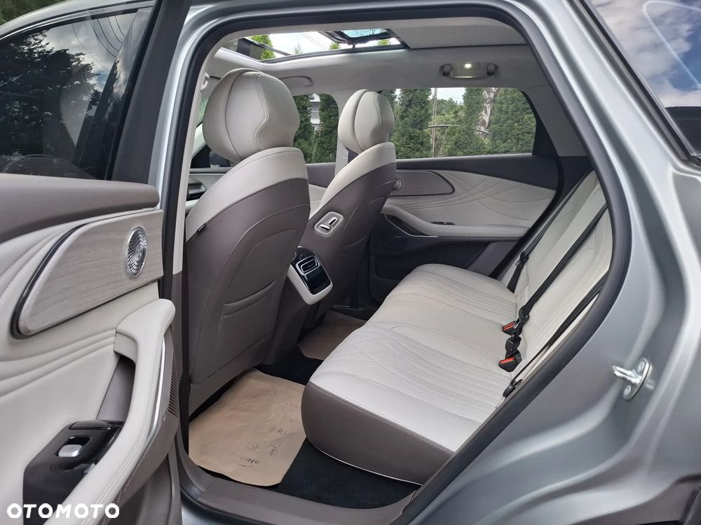 Omoda 9 1.5 Super Hybrid Exclusive AWD - 16
