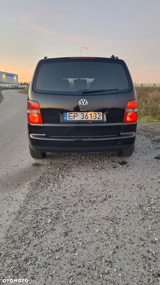 Volkswagen Touran 1.9 TDI DSG - 5