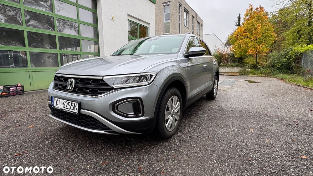 Volkswagen T-Roc 2023 photo 2