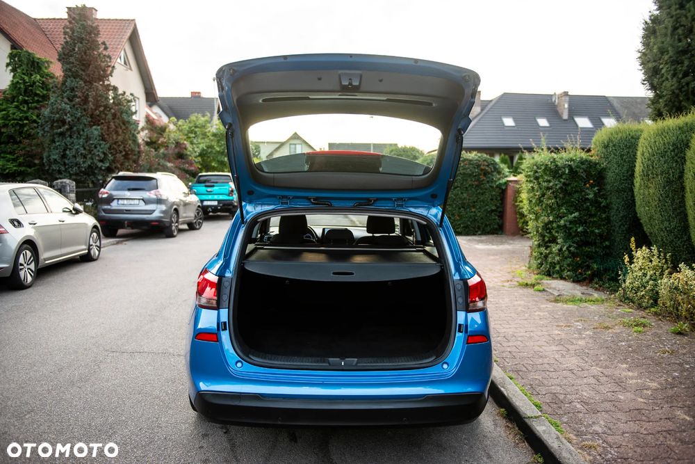 Hyundai i30 1.4 Comfort - 14