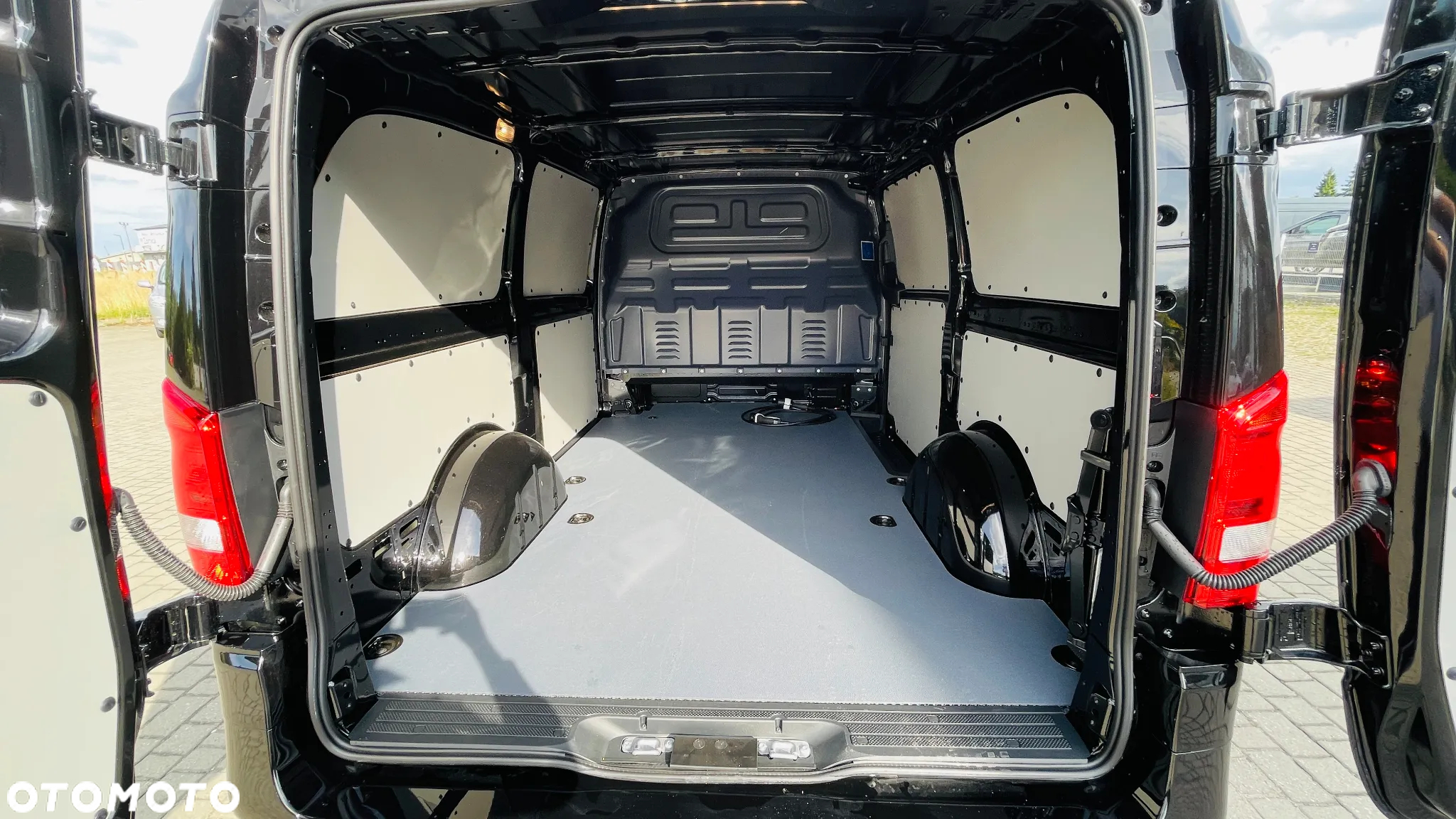 Mercedes-Benz Vito - 18
