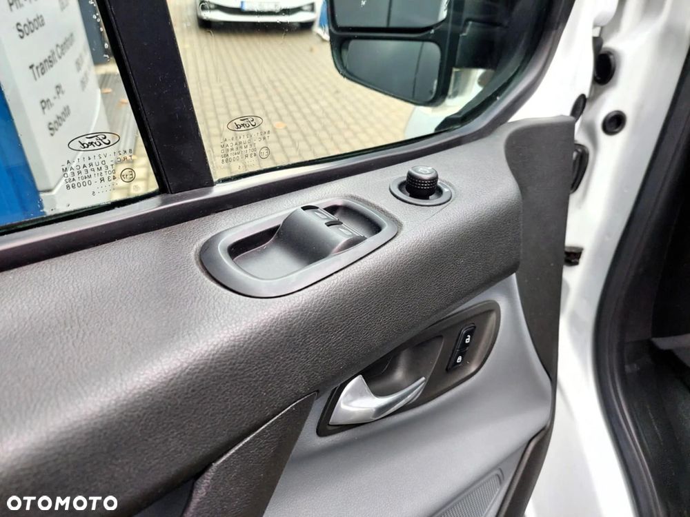 Ford Transit Custom 310 L2H1 Limited - 16