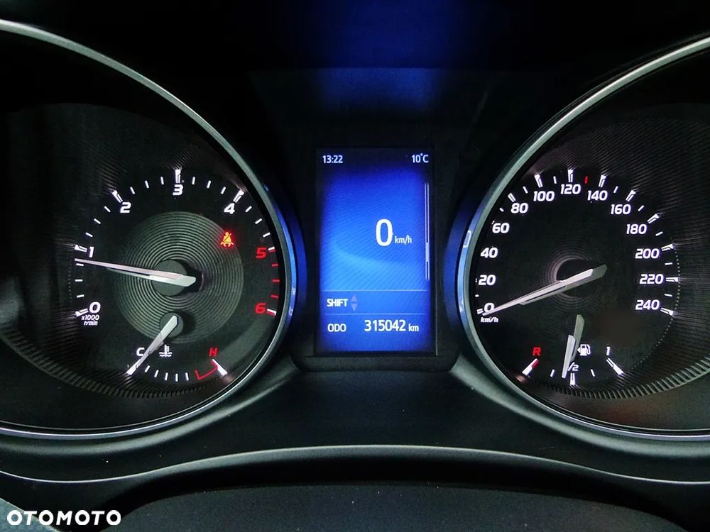 Toyota Avensis 2.0 D-4D Premium - 29