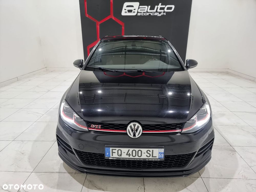 Volkswagen Golf - 12