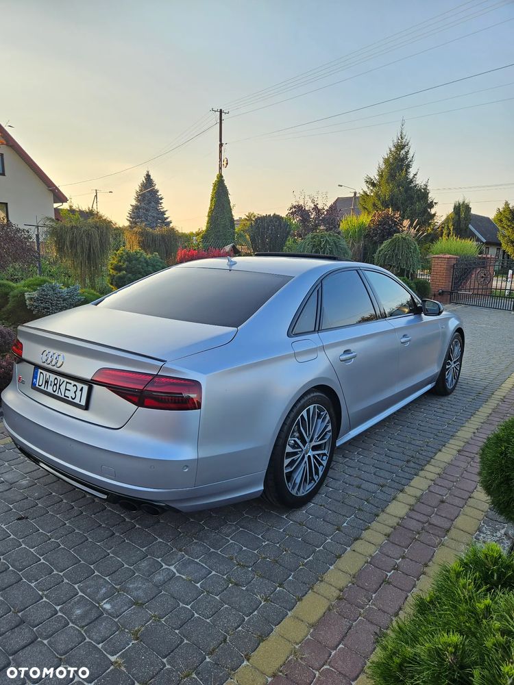 Audi S8 - 17