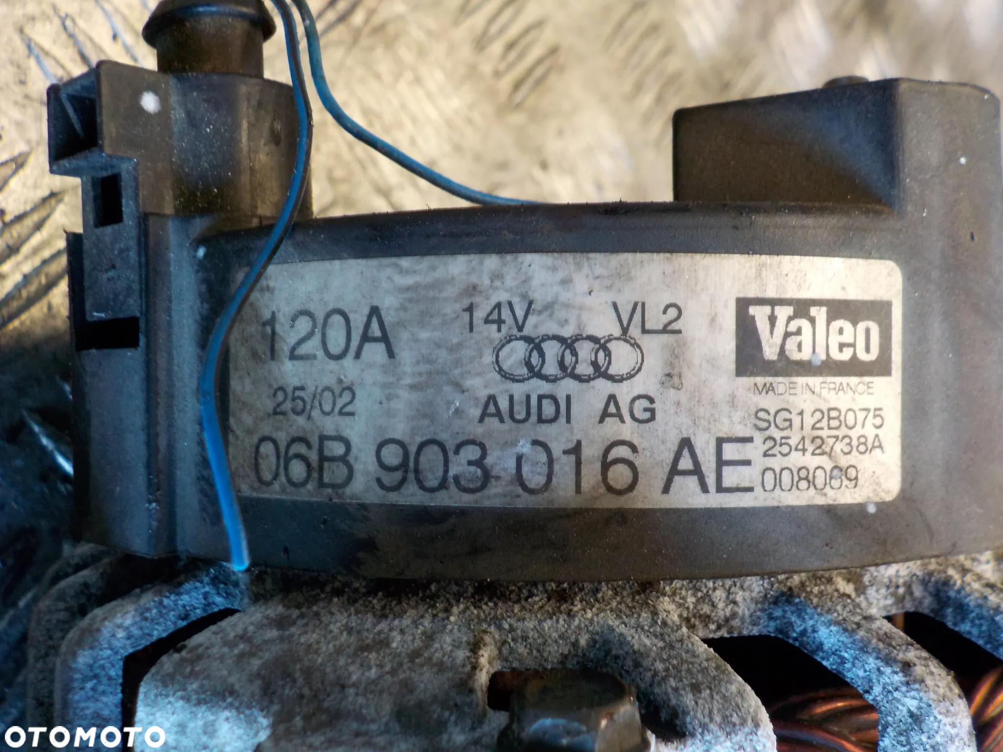 AUDI A4 B6 2.0B ALTERNATOR 06B903016AE - 4