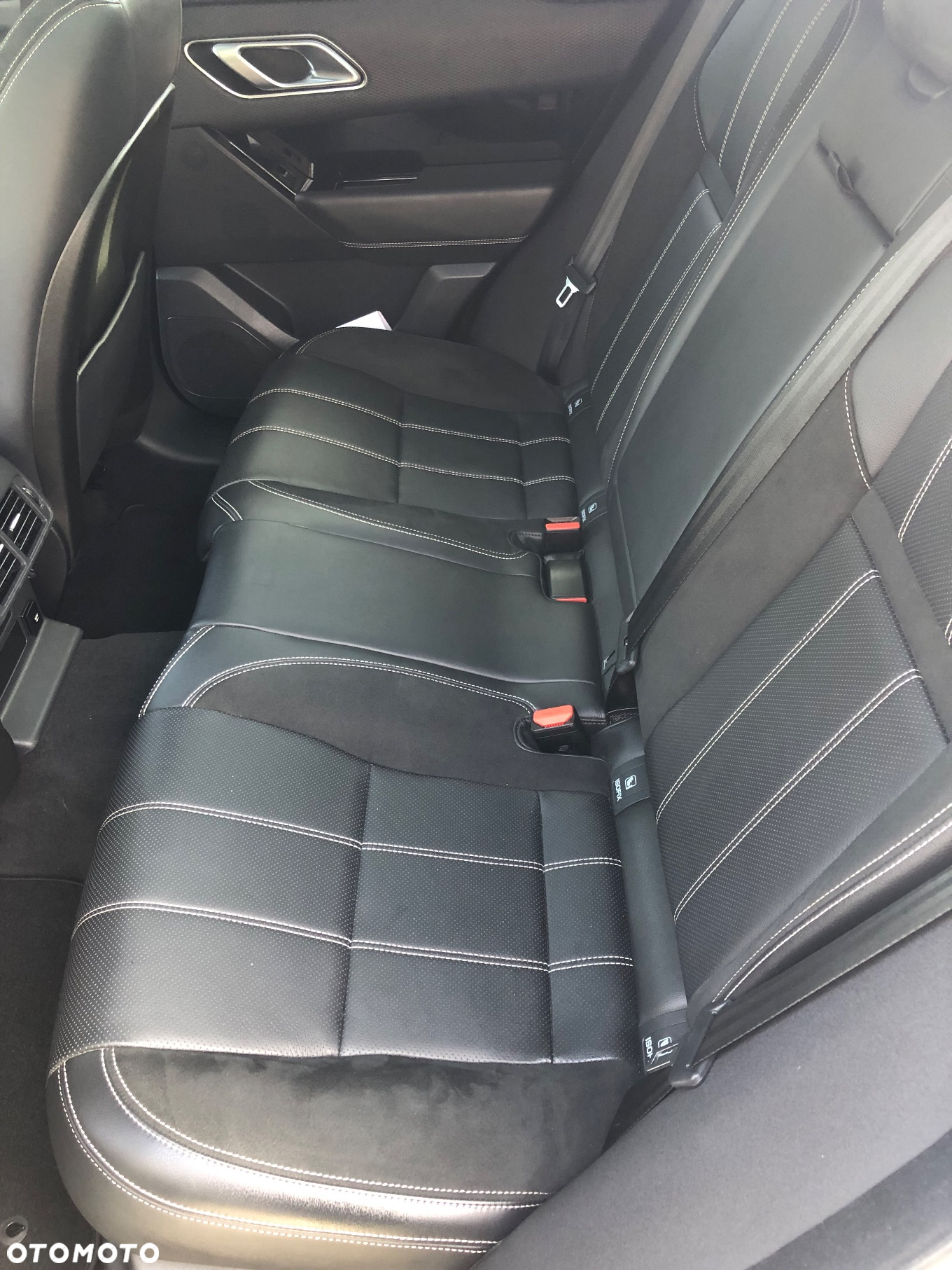 Land Rover Range Rover Velar 2.0 Si4 GPF R-Dynamic S - 22
