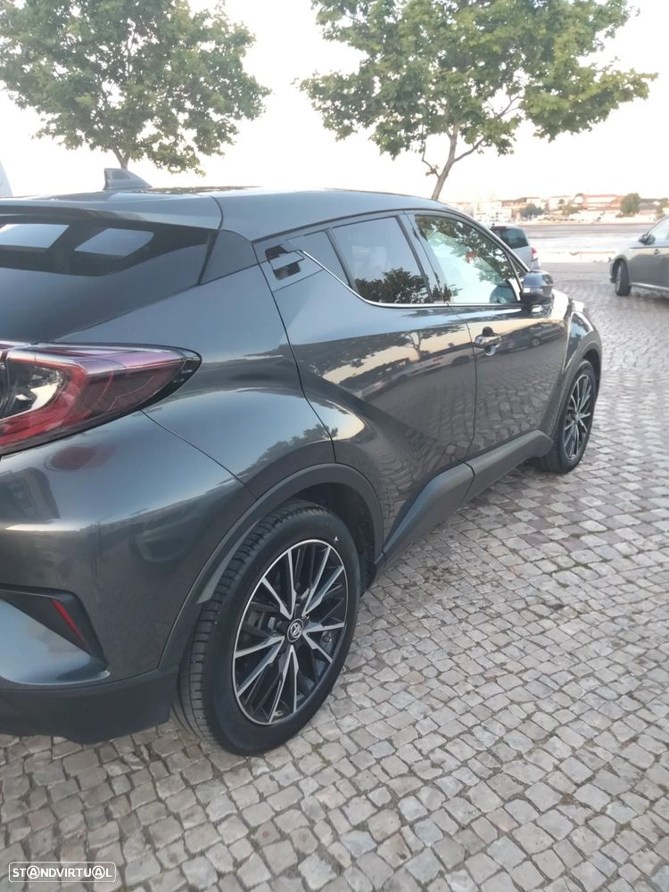 Toyota C-HR 1.8 HSD Exclusive+P.Luxury - 4