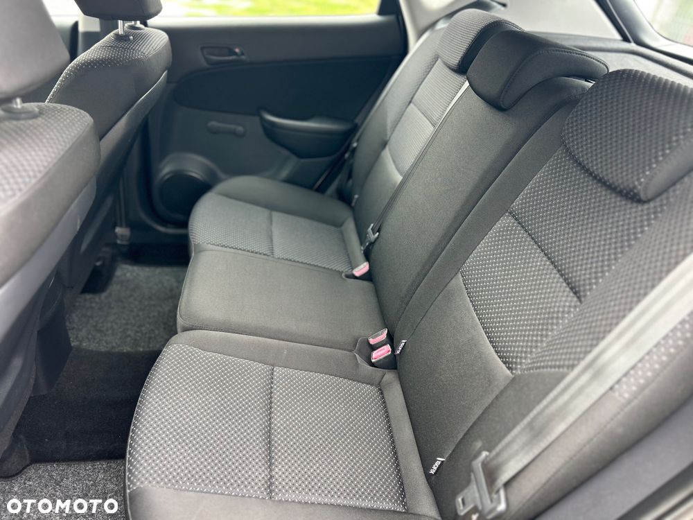 Hyundai i30 i30cw 1.6 CRDi Edition 20 - 17