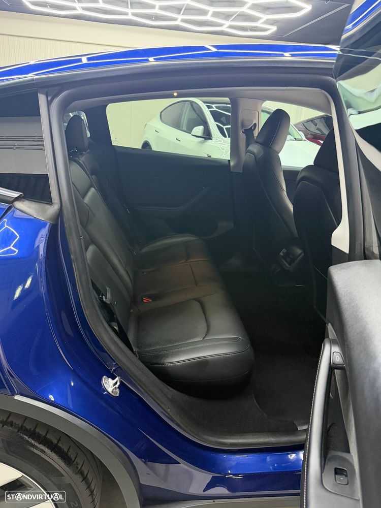 Tesla Model Y Standard - 7
