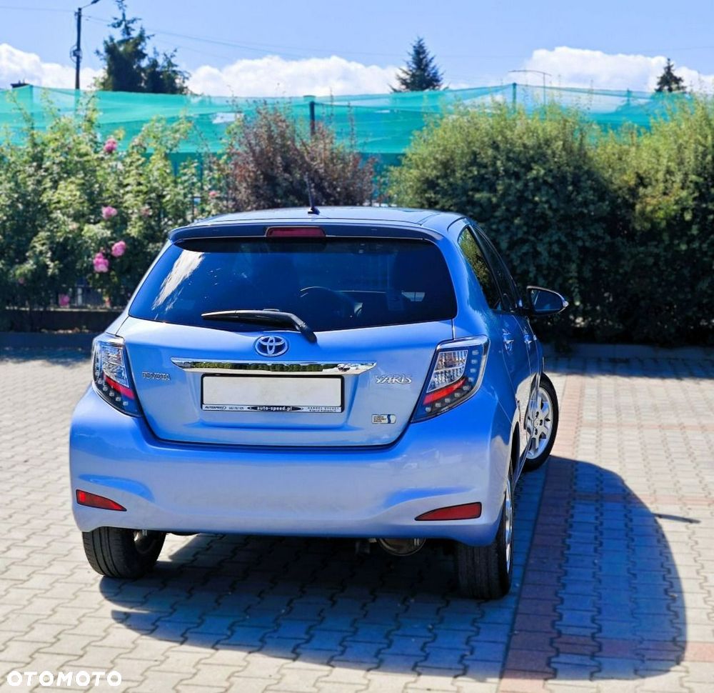 Toyota Yaris - 4
