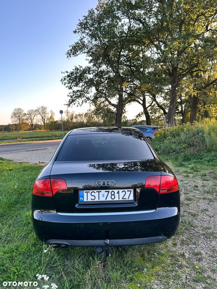Audi A4 Limousine - 6