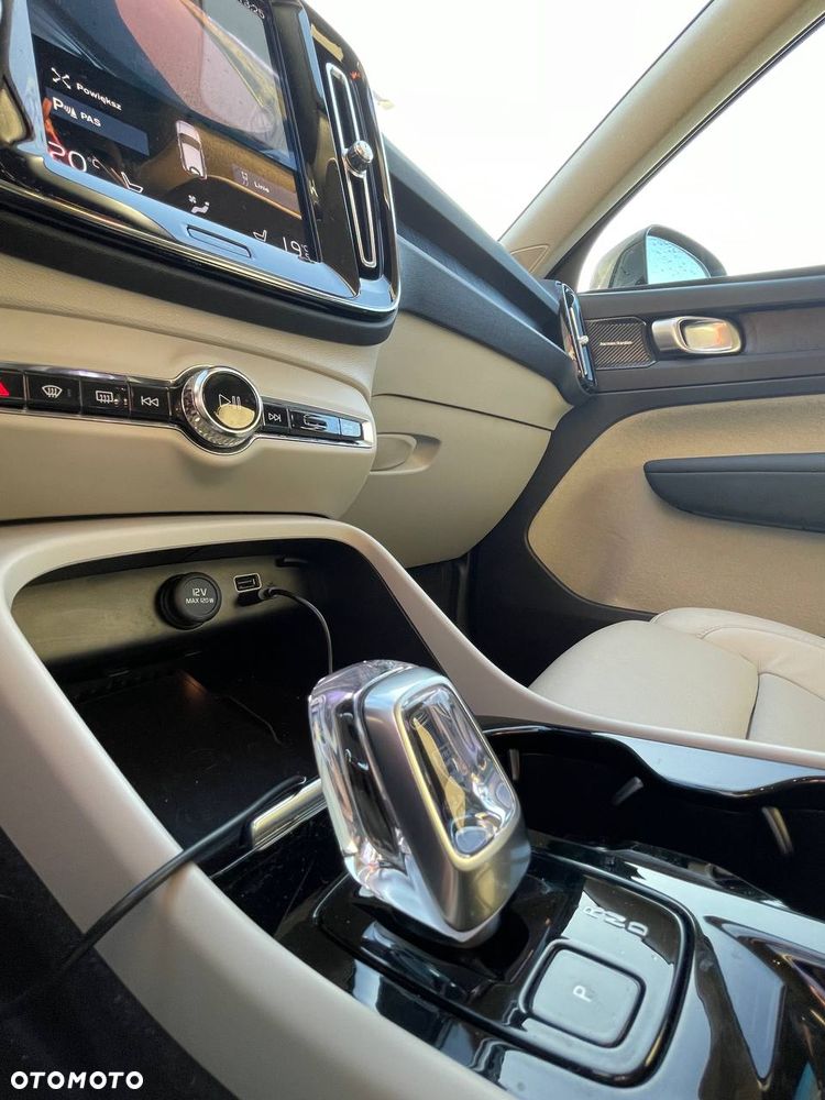 Volvo XC 40 T5 Plug-In Hybrid Plus Dark - 5