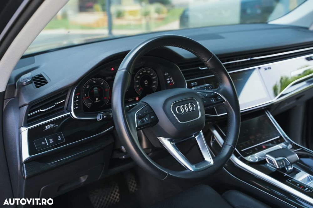 Audi Q7 3.0 45 TDI quattro Tiptronic MHEV Basic - 12