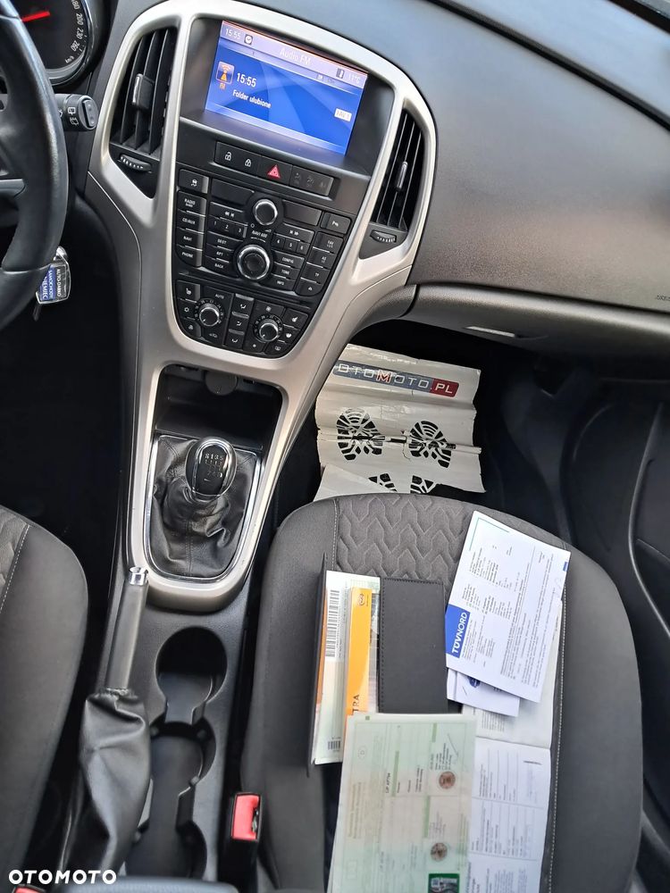 Opel Astra 1.4 Turbo Design Edition - 16