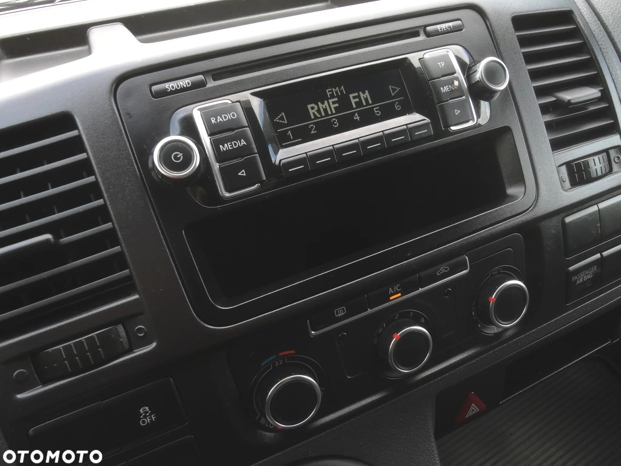 Volkswagen Transporter - 33