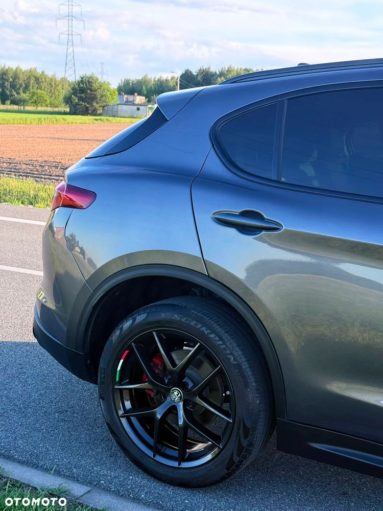 Alfa Romeo Stelvio 2.0 Turbo Veloce Q4 - 4