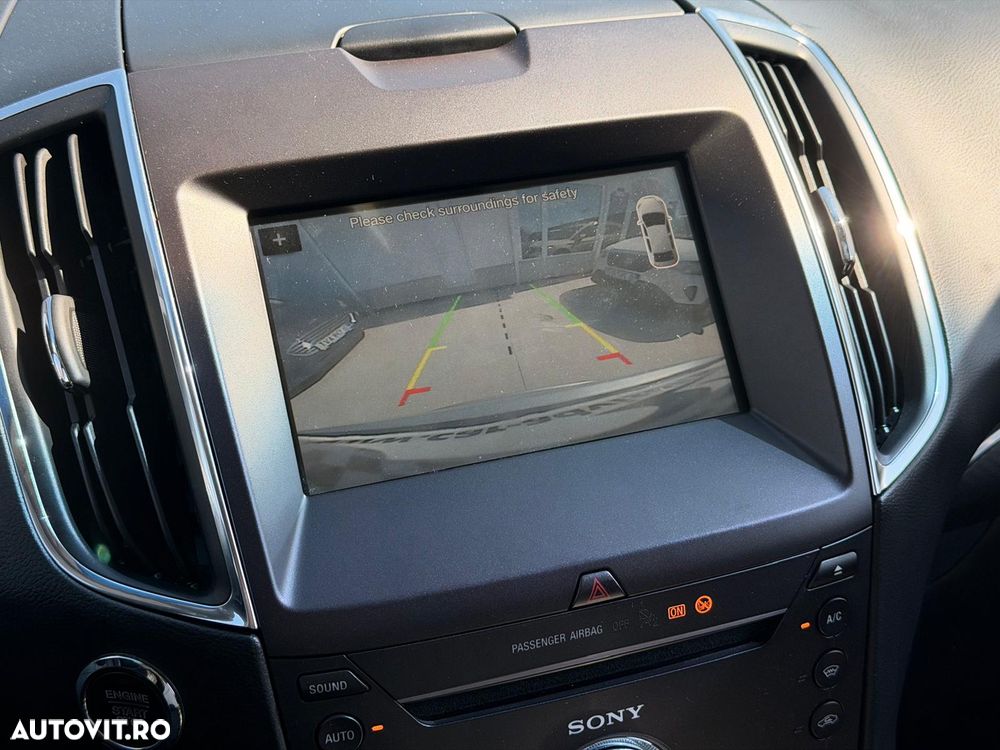 Ford Edge 2.0 TDCi Powershift Titanium - 24