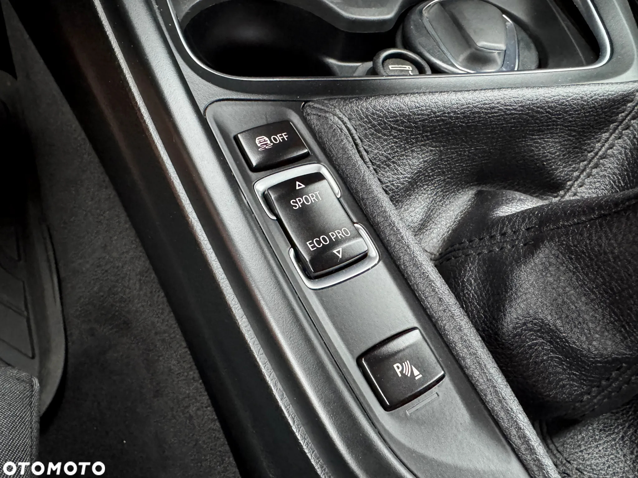 BMW Seria 3 320d Sport Line Shadow - 25